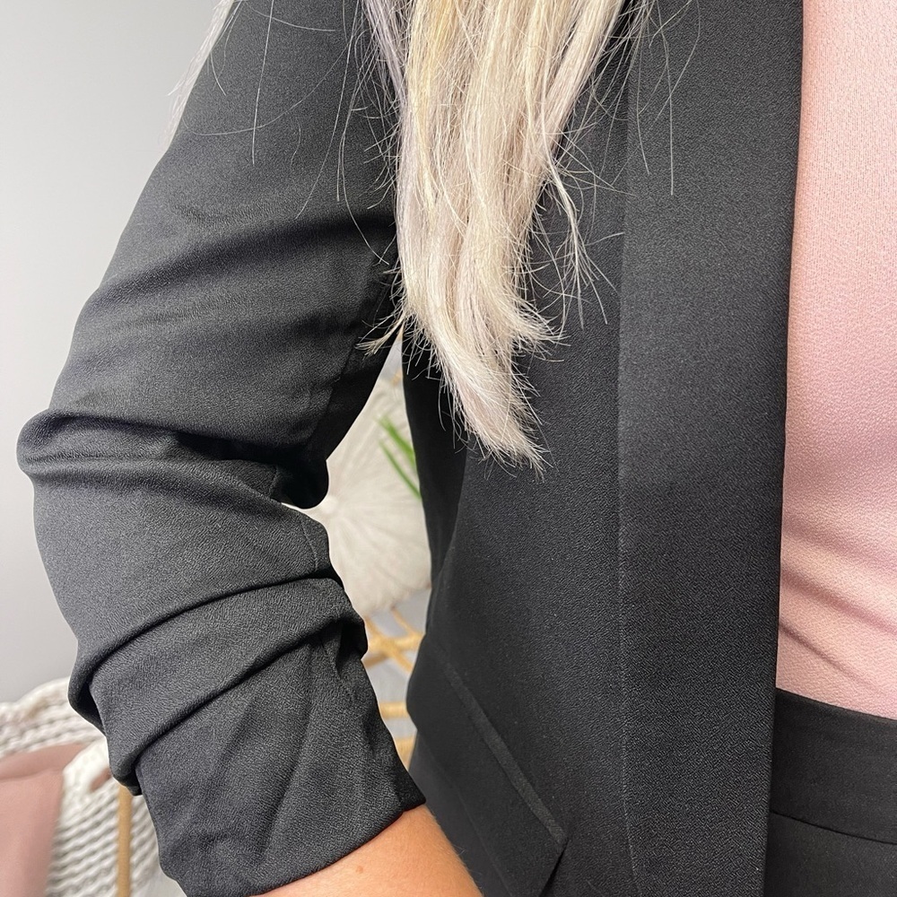 Women’s Black Blazer (Available Sizes S,M,L,1x,3x) - Picture 5 of 5